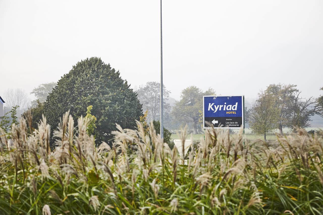 Kyriad Hôtel La Flèche Exterior foto